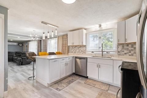 45 Marsh Ave, Worcester, MA 01605 photo 15