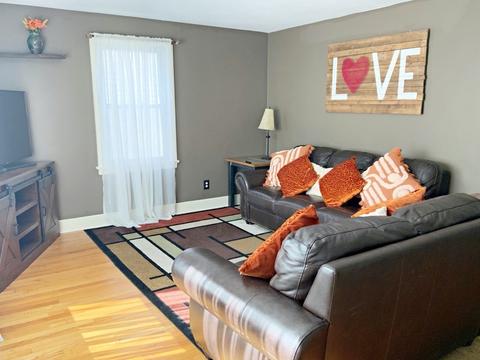 114 Gillette Ave, Springfield, MA 01118 photo 2