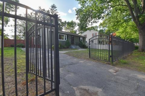 126 Clement St, Springfield, MA 01118 photo 40