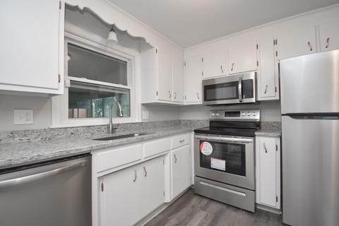 126 Clement St, Springfield, MA 01118 photo 5