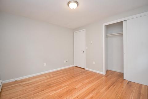 126 Clement St, Springfield, MA 01118 photo 20