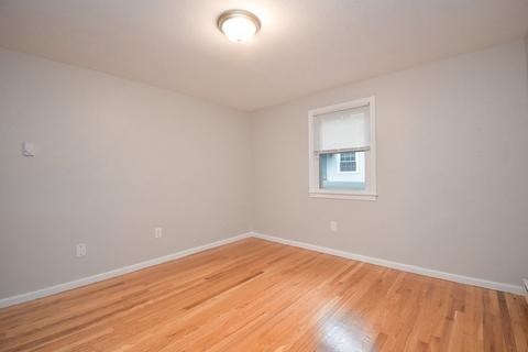 126 Clement St, Springfield, MA 01118 photo 16