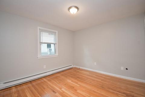 126 Clement St, Springfield, MA 01118 photo 19