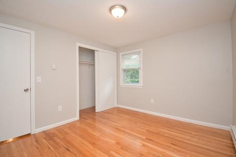 126 Clement St, Springfield, MA 01118 photo 18