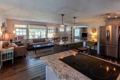5 Auburn St, Danvers, MA 01923 photo 10