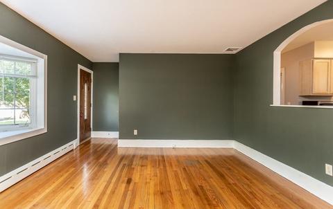 2 Hamlet St, Fairhaven, MA 02719 photo 6