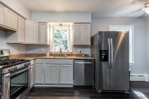 2 Hamlet St, Fairhaven, MA 02719 photo 11
