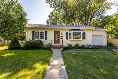2 Hamlet St, Fairhaven, MA 02719 photo 1