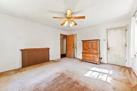 66 Chalmers St, Springfield, MA 01118 photo 17