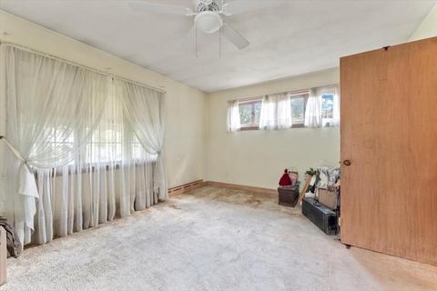 66 Chalmers St, Springfield, MA 01118 photo 13