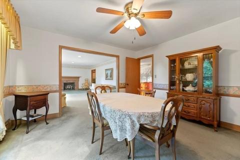 66 Chalmers St, Springfield, MA 01118 photo 8