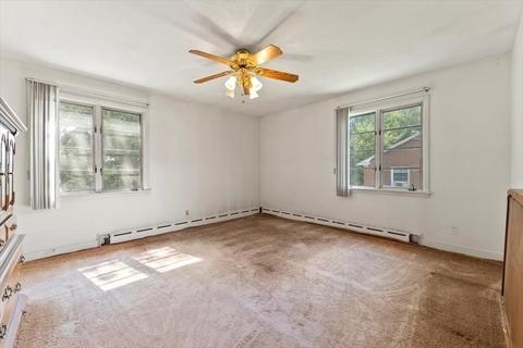 66 Chalmers St, Springfield, MA 01118 photo 16