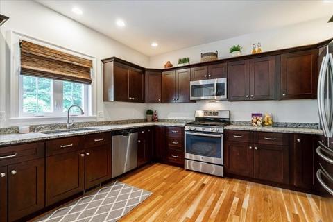 18 Pond View Ln, Beverly, MA 01915 photo 17
