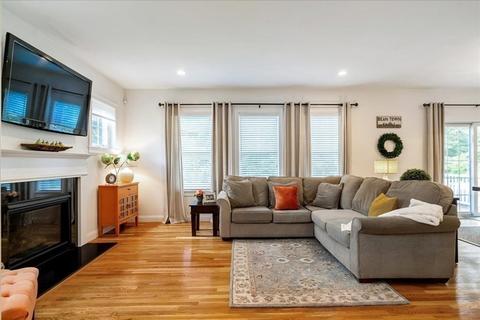 18 Pond View Ln, Beverly, MA 01915 photo 9