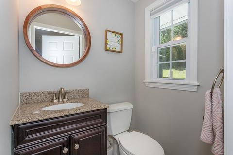 8 Edith Rd, Framingham, MA 01701 photo 12