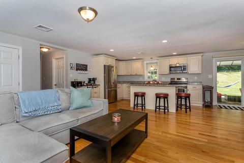 8 Edith Rd, Framingham, MA 01701 photo 5