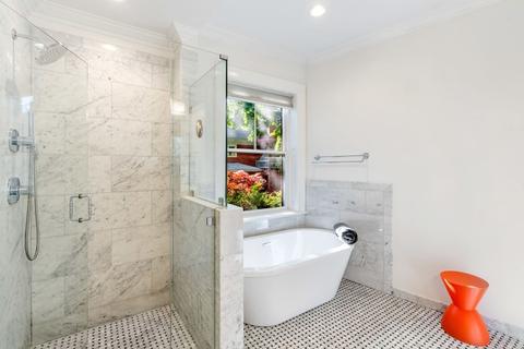 142 Fuller St #2, Brookline, MA 02446 photo 17