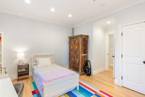 142 Fuller St #2, Brookline, MA 02446 photo 8