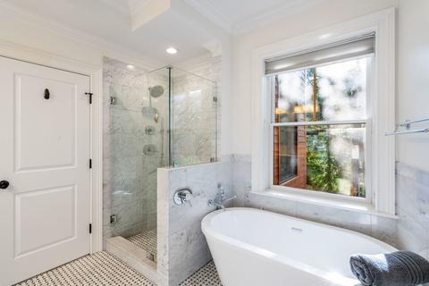 142 Fuller St #2, Brookline, MA 02446 photo 18