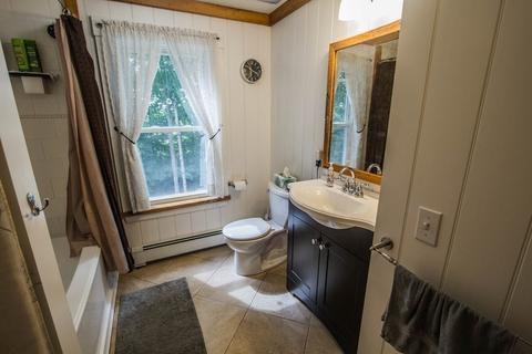 8 Chapel St, Ashburnham, MA 01430 photo 15