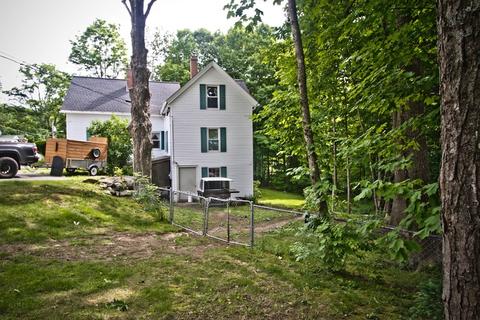 8 Chapel St, Ashburnham, MA 01430 photo 4