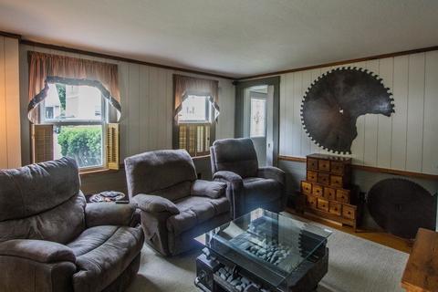 8 Chapel St, Ashburnham, MA 01430 photo 12