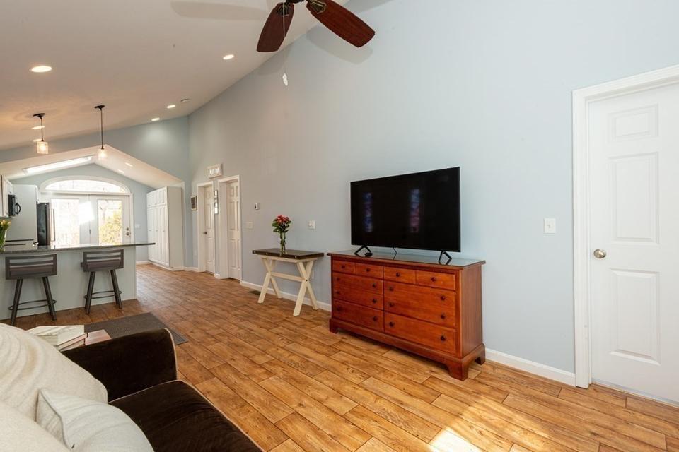  19 Woodland Dr, Littleton, MA 01460 photo 17