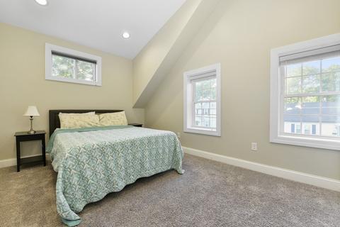 215 Washington St, Reading, MA 01867 photo 11