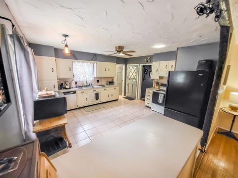 77 Olean St, Worcester, MA 01602 photo 12