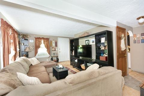 11 Willow St, Worcester, MA 01603 photo 11