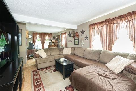 11 Willow St, Worcester, MA 01603 photo 8