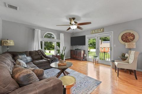 137 Ridgecrest Rd, Fall River, MA 02720 photo 11