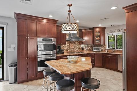137 Ridgecrest Rd, Fall River, MA 02720 photo 3