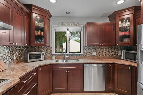 137 Ridgecrest Rd, Fall River, MA 02720 photo 4