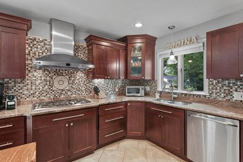 137 Ridgecrest Rd, Fall River, MA 02720 photo 7