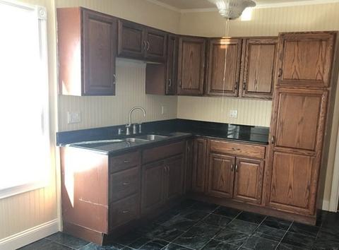 19 Lodi St, Worcester, MA 01608 photo 2