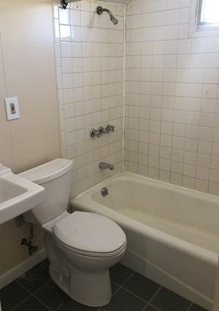 19 Lodi St, Worcester, MA 01608 photo 5