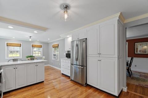 43 Sylvan Rd, Lancaster, MA 01523 photo 4