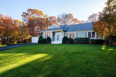 7 Miller Cir, Mashpee, MA 02649 photo 1