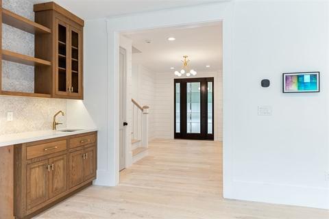 17 Centre St, Dover, MA 02030 photo 5