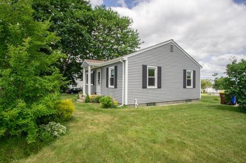 448 Slade St, Fall River, MA 02720 photo 3