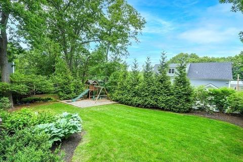 227 Hillcrest Rd, Needham, MA 02492 photo 32