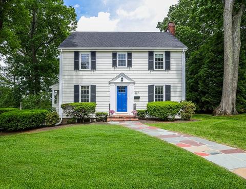 227 Hillcrest Rd, Needham, MA 02492 photo 1