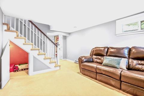 227 Hillcrest Rd, Needham, MA 02492 photo 27