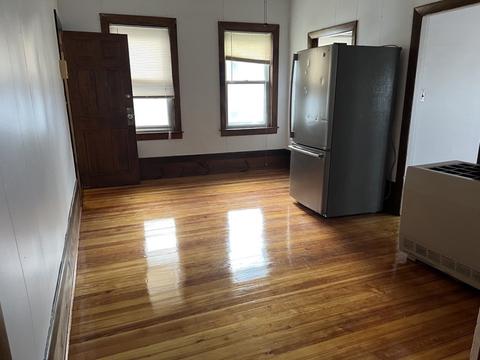 35 Earle St, Fall River, MA 02723 photo 5