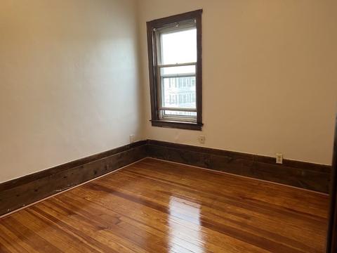 35 Earle St, Fall River, MA 02723 photo 9