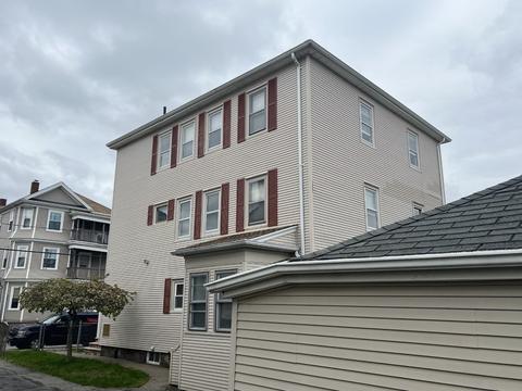35 Earle St, Fall River, MA 02723 photo 3