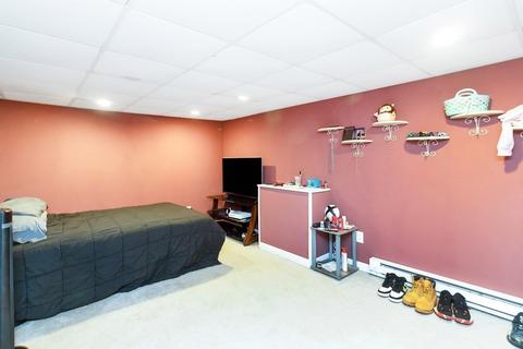 14 Perry St, Chicopee, MA 01013 photo 19