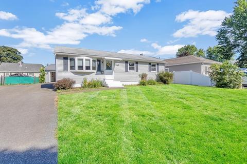 14 Perry St, Chicopee, MA 01013 photo 1
