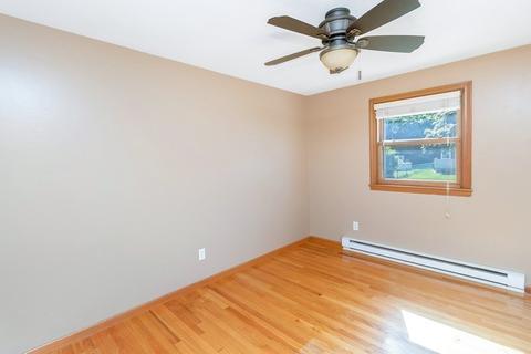 14 Perry St, Chicopee, MA 01013 photo 16